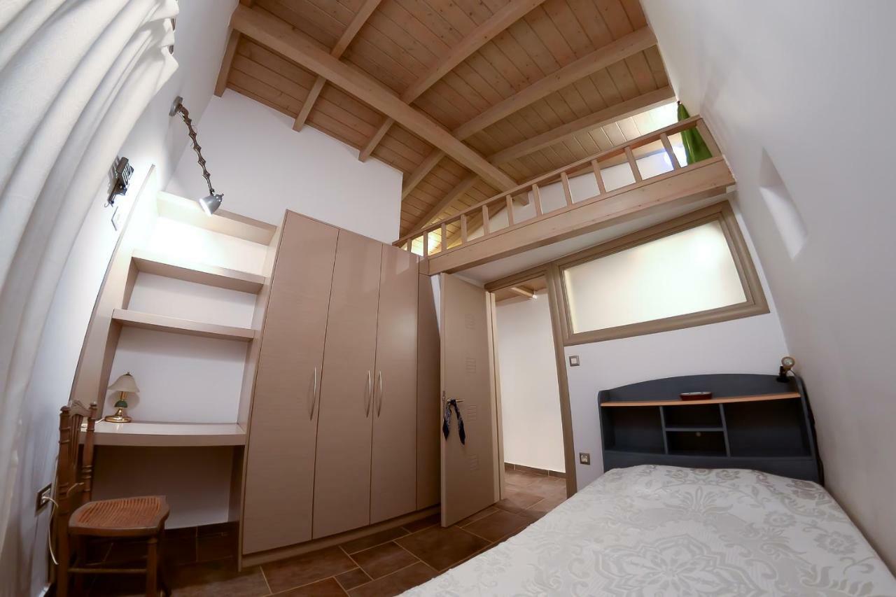 Patras Luxury Seaside Houseヴィラ エクステリア 写真
