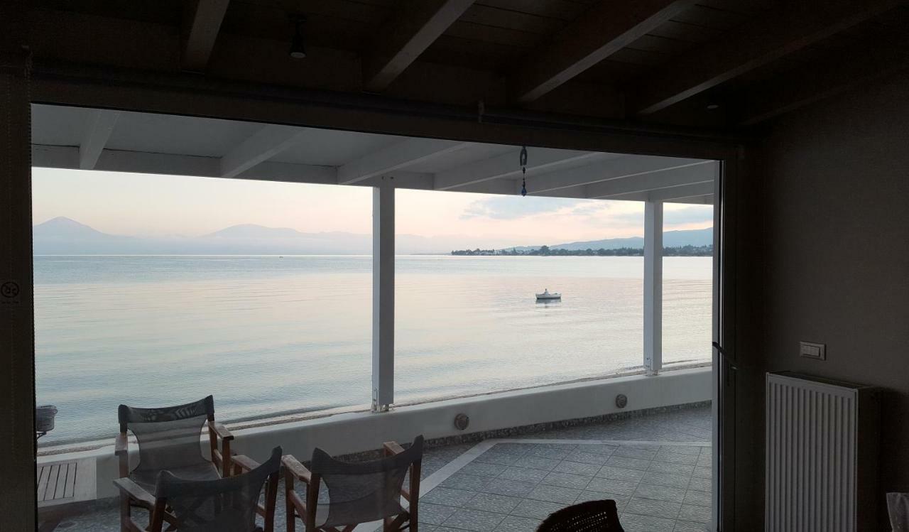 Patras Luxury Seaside Houseヴィラ エクステリア 写真