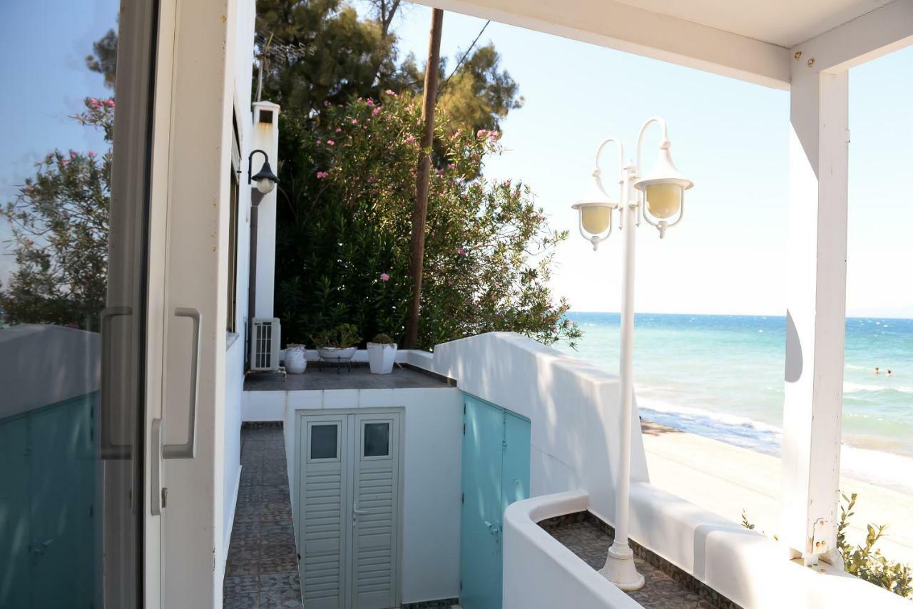 Patras Luxury Seaside Houseヴィラ エクステリア 写真
