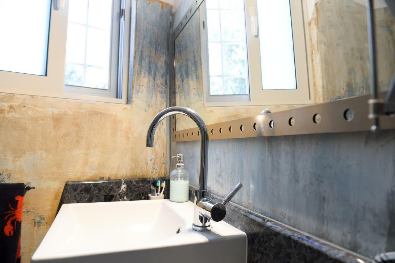 Patras Luxury Seaside Houseヴィラ エクステリア 写真