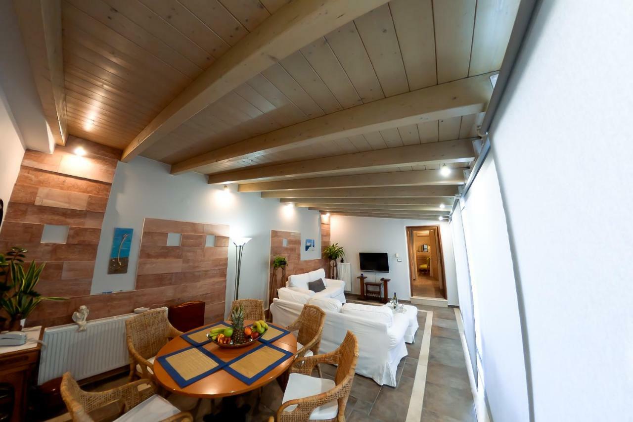 Patras Luxury Seaside Houseヴィラ エクステリア 写真