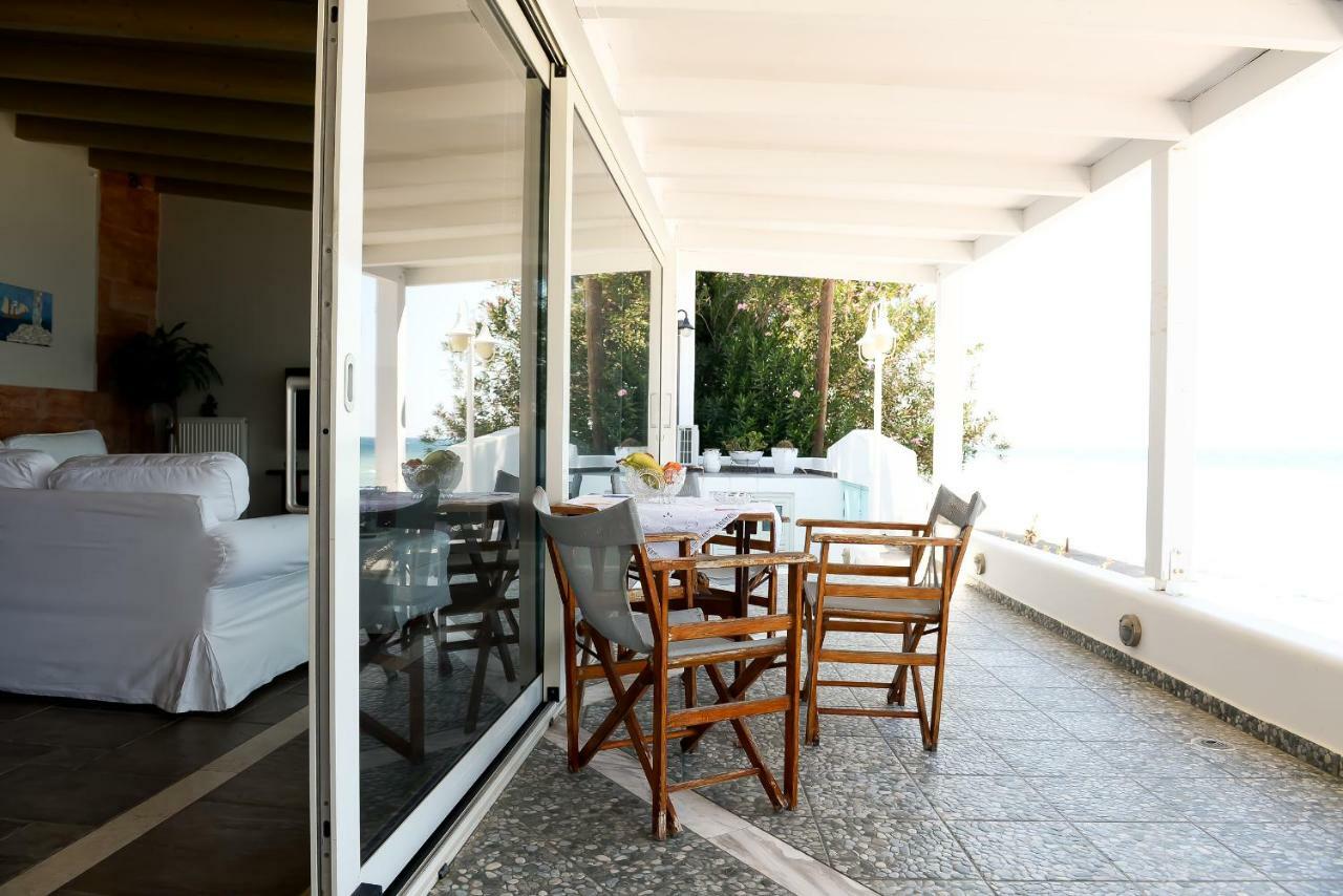 Patras Luxury Seaside Houseヴィラ エクステリア 写真