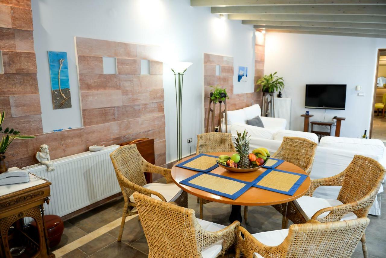 Patras Luxury Seaside Houseヴィラ エクステリア 写真